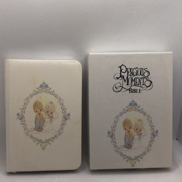 Precious Moments Bible Wedding Edition King James White Padded Cover - Picture 2 of 16